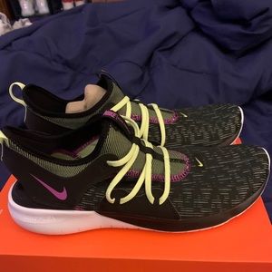 Men Nike Flex Contact 3